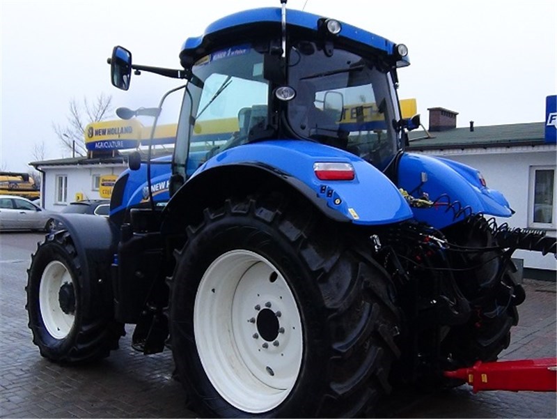 NEW HOLLAND T7.185 (1)